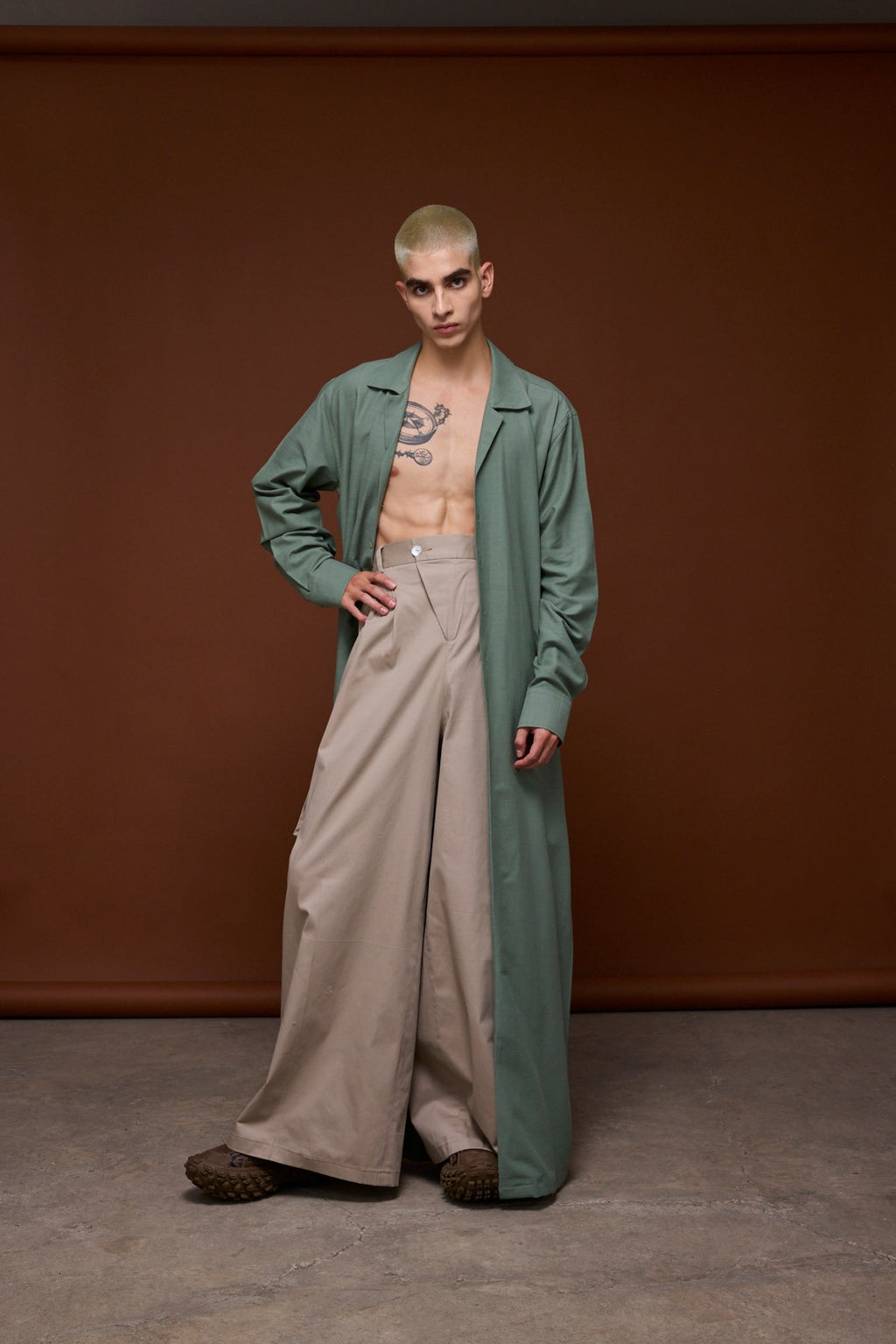 Pantalon pretina cruzada